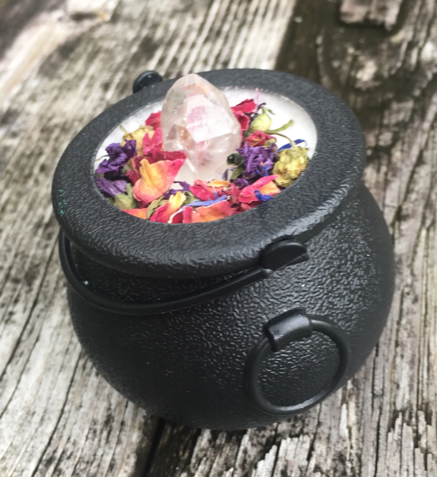 Magic Spell Quartz Crystal Cauldron Bath Bomb